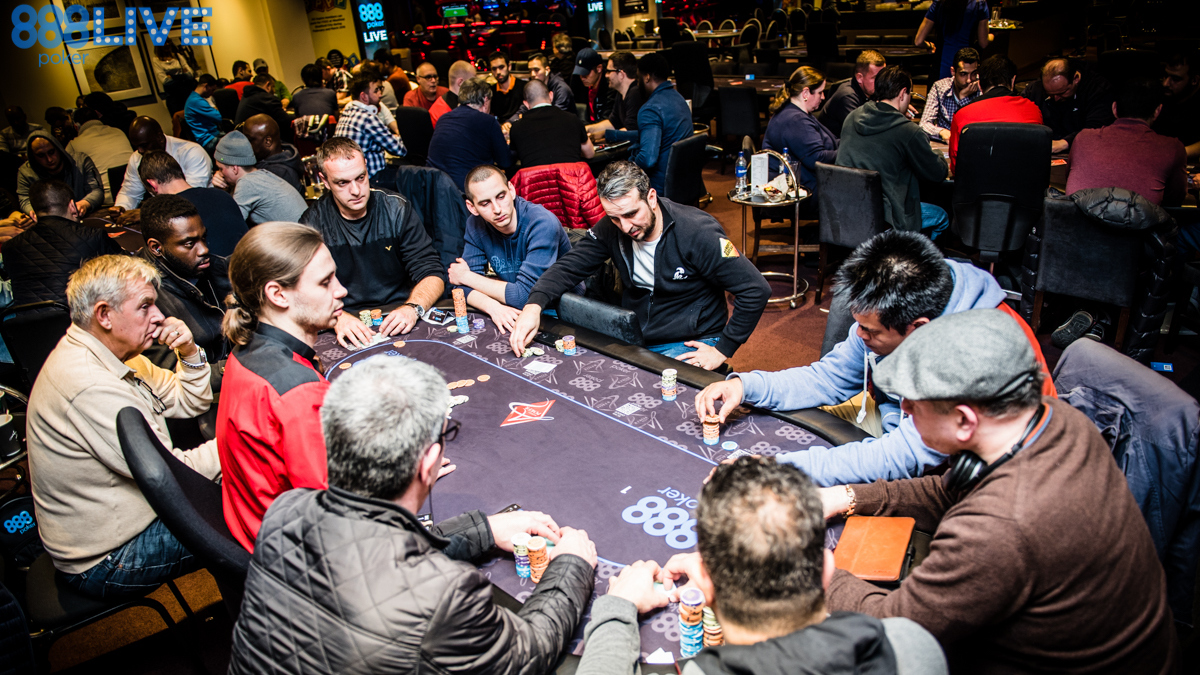 888live Local Aspers London